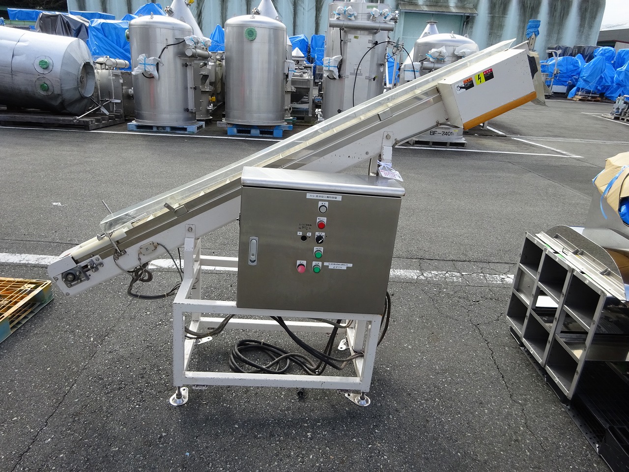 桟付傾斜ベルトコンベア | 在庫機器 | 中古粉体機器の販売 桟付傾斜ベルトコンベア | 在庫機器 | 中古粉体機器の販売